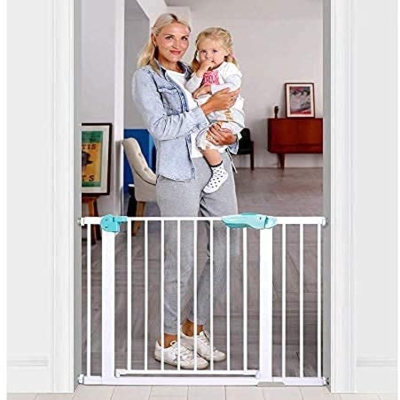 Baybee Auto Close Baby Safety Gate with Double Lock System (75  85 +10 cm)